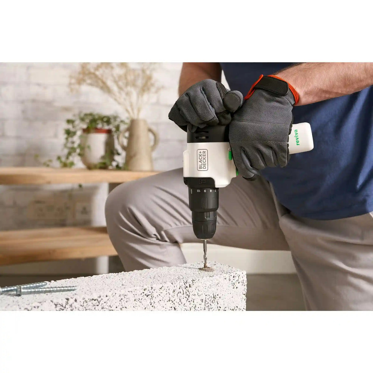 reviva™ 12V MAX* Cordless Hammer Drill