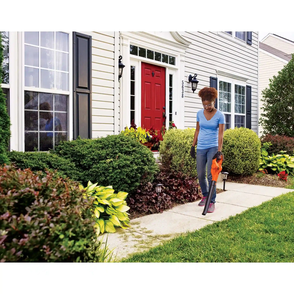 20V MAX* POWERCONNECT™ Cordless Leaf Blower, Battery and Charger Included